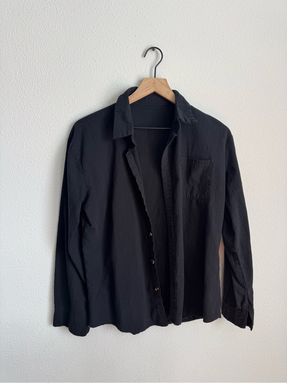 Women’s Black Long-Sleeve Button-Up Cotton Shirt
